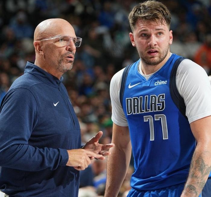 爱游戏-东契奇迎来二十赛季出色发挥，DWG观众热烈欢呼！