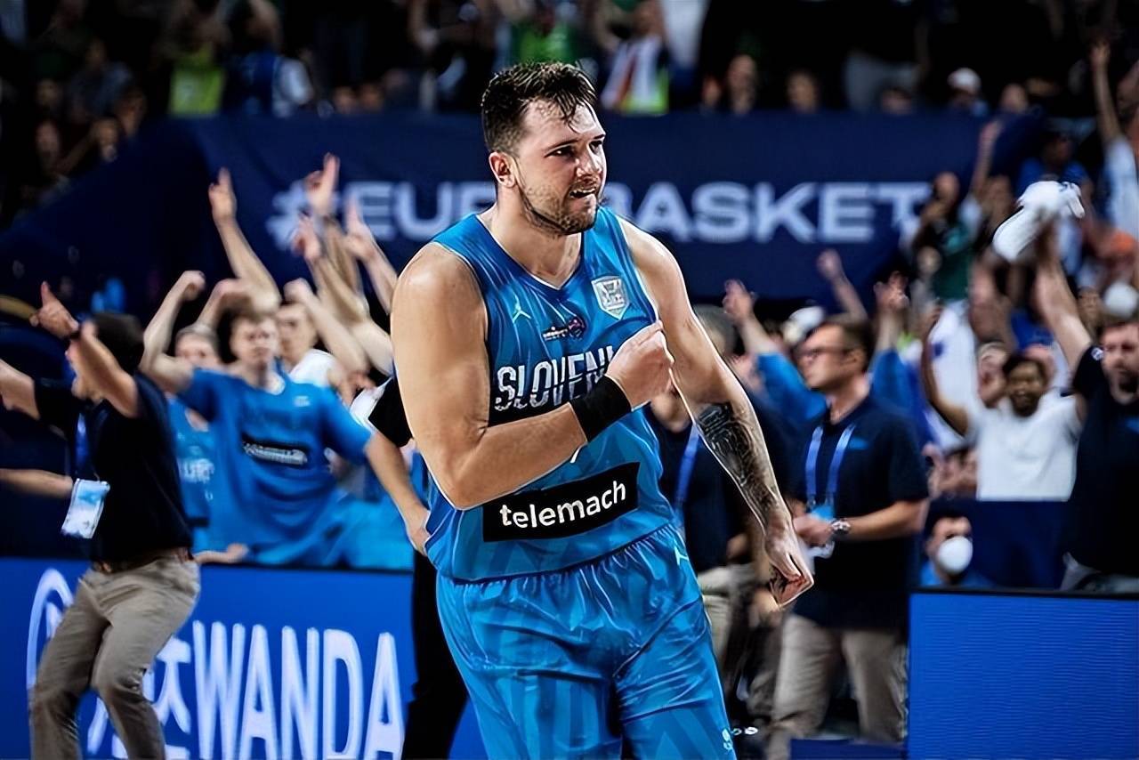 AYX-东契奇官方宣布刷新纪录新规，法国队引发争议！