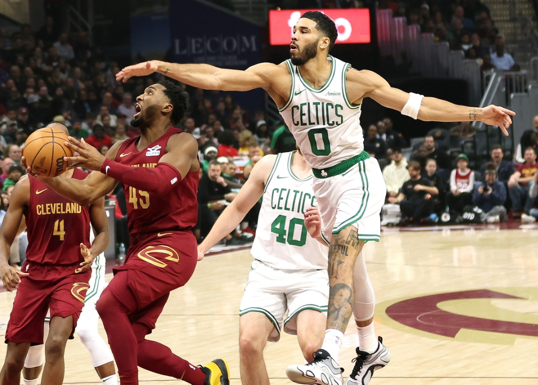 爱游戏-关于塔图姆在法国队比赛中关键助攻，势不可挡引发热议！的信息